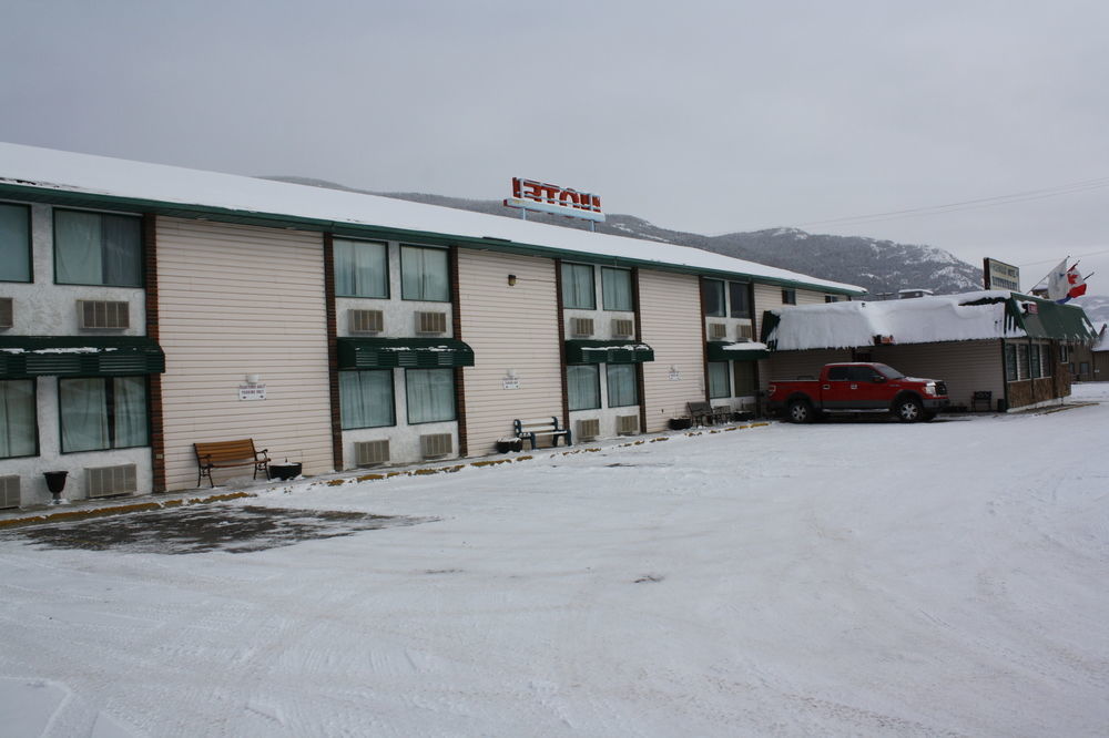 Travelodge By Wyndham Blairmore Bagian luar foto