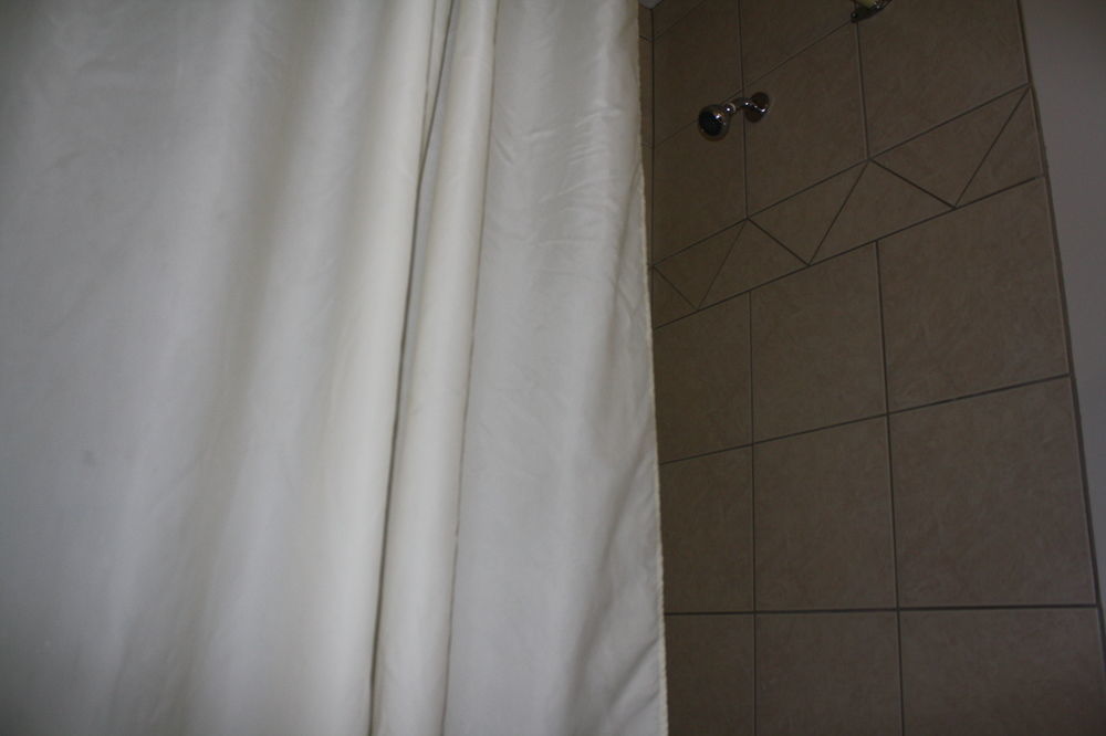 Travelodge By Wyndham Blairmore Bagian luar foto