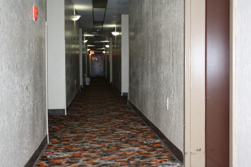 Travelodge By Wyndham Blairmore Bagian luar foto